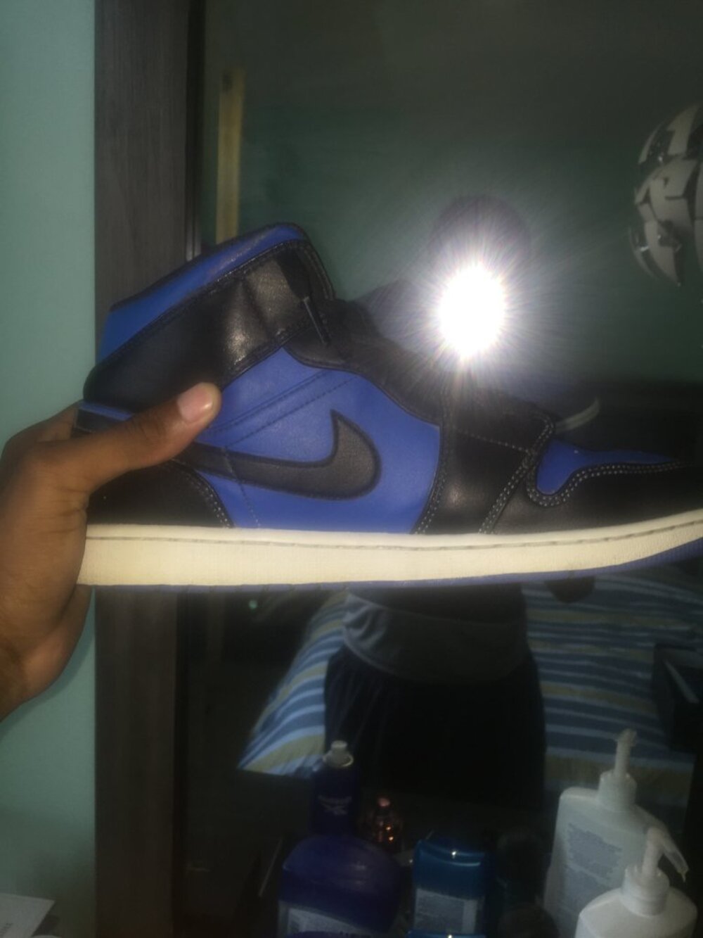 Jordan 1s - Picture 5 of 10